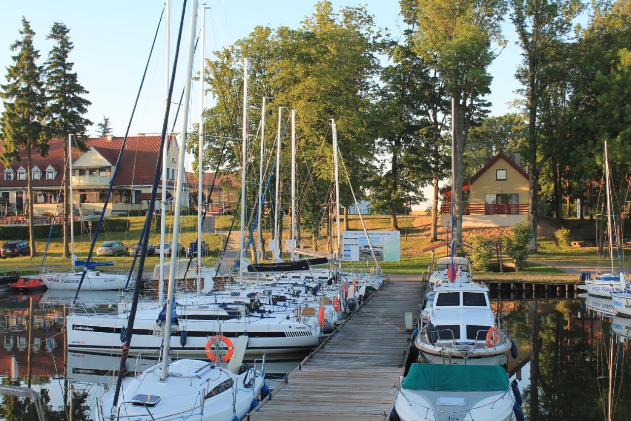 Domki W Porcie Zielony Gaj Mikolajki  Exterior photo