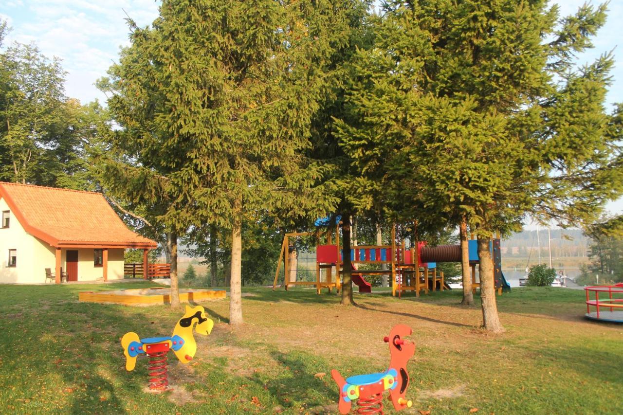 Domki W Porcie Zielony Gaj Mikolajki  Exterior photo